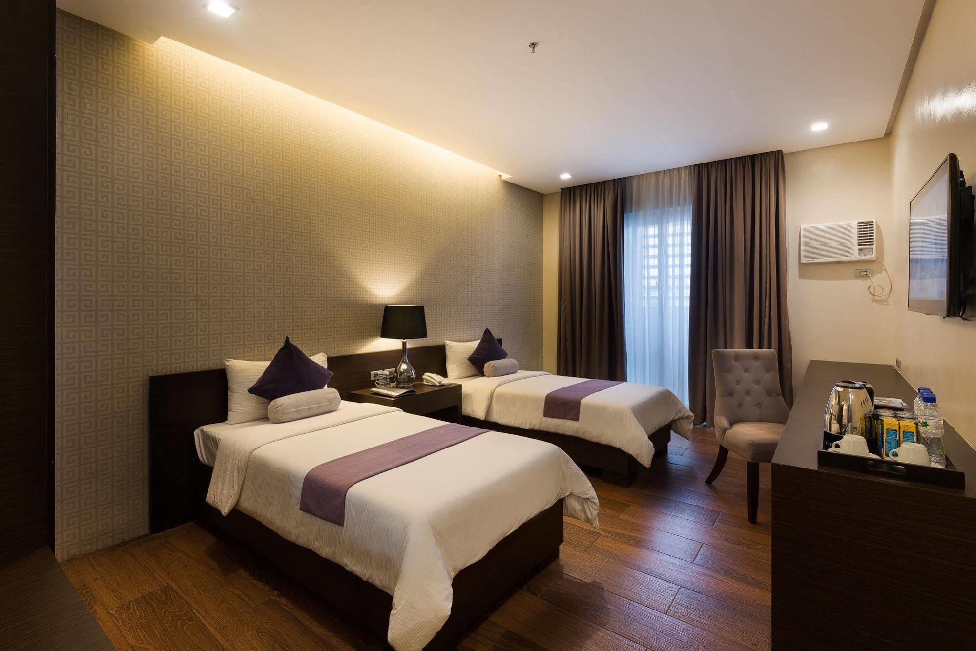 Lenox Hotel Dagupan City Eksteriør billede